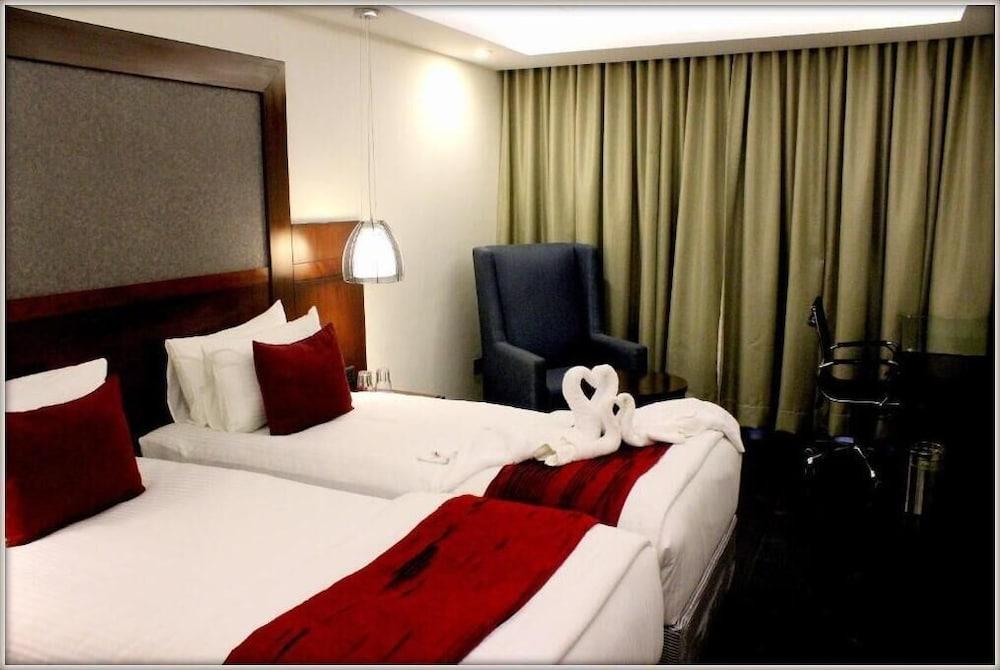 The Cunningham Hotel 4*