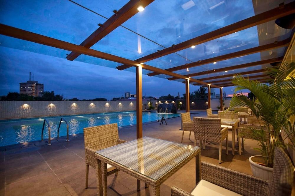 Hotel The The Grand Magrath Bangalore