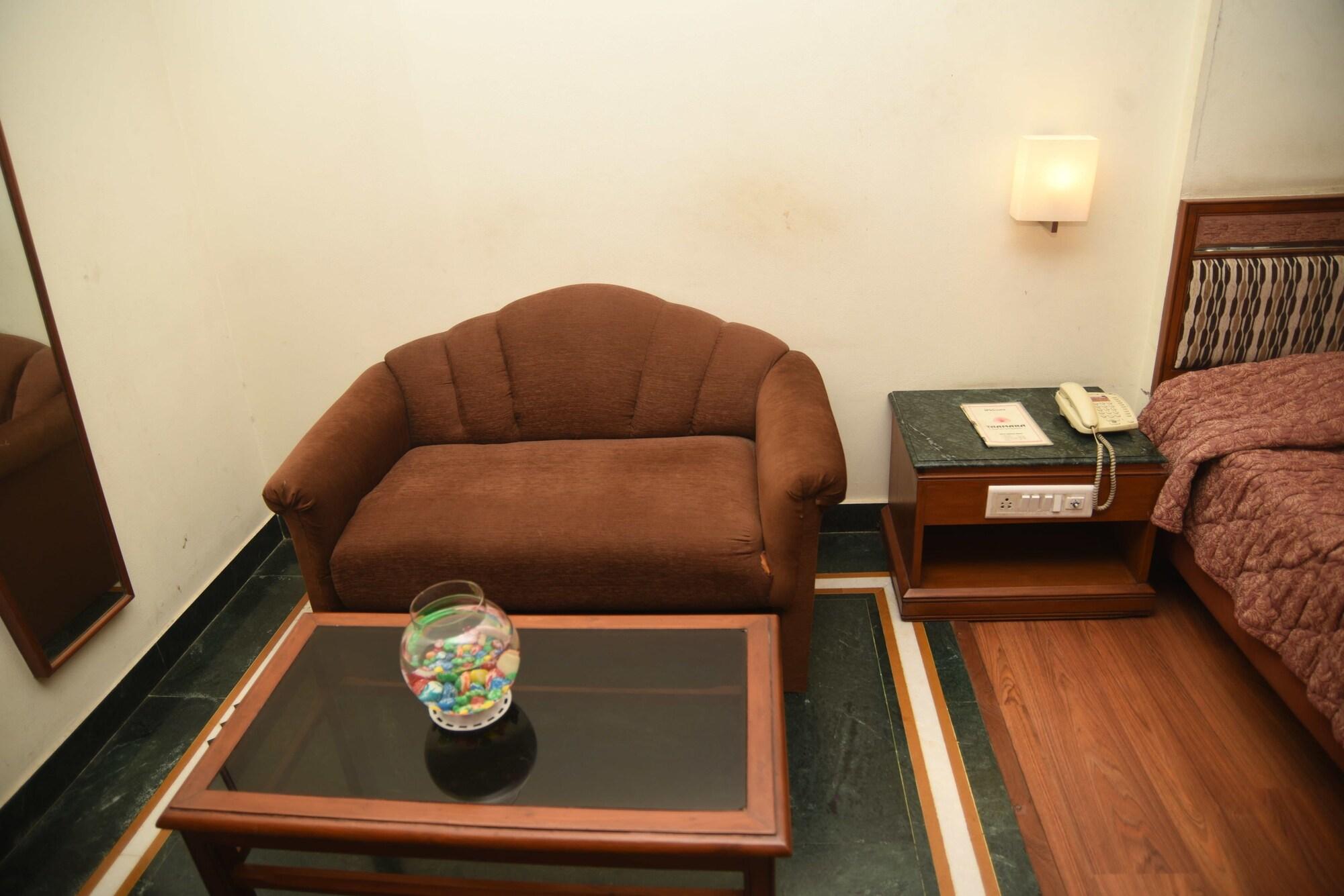 Maurya Hotel 3*