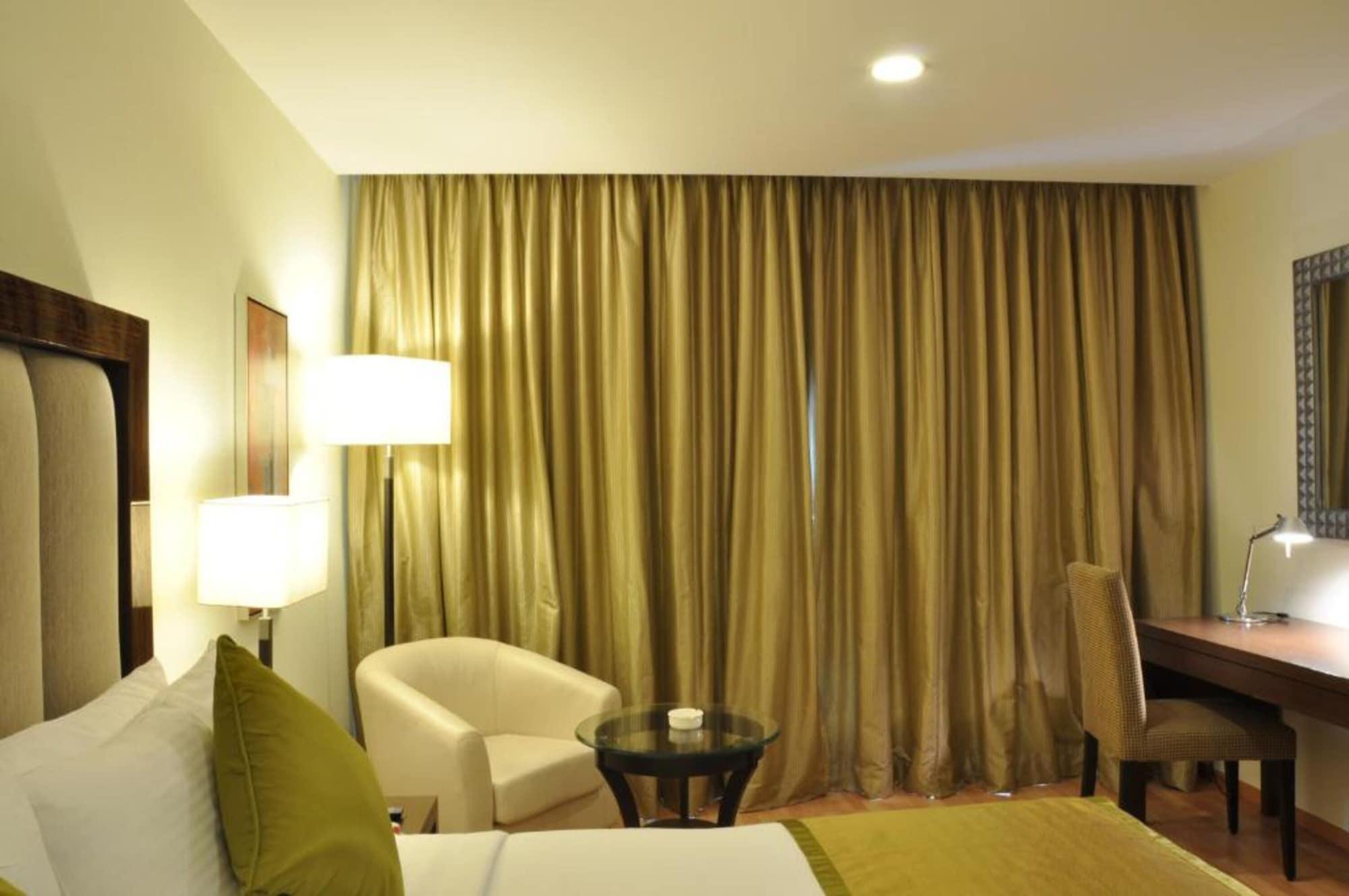 Adarsh Hamilton Hotel