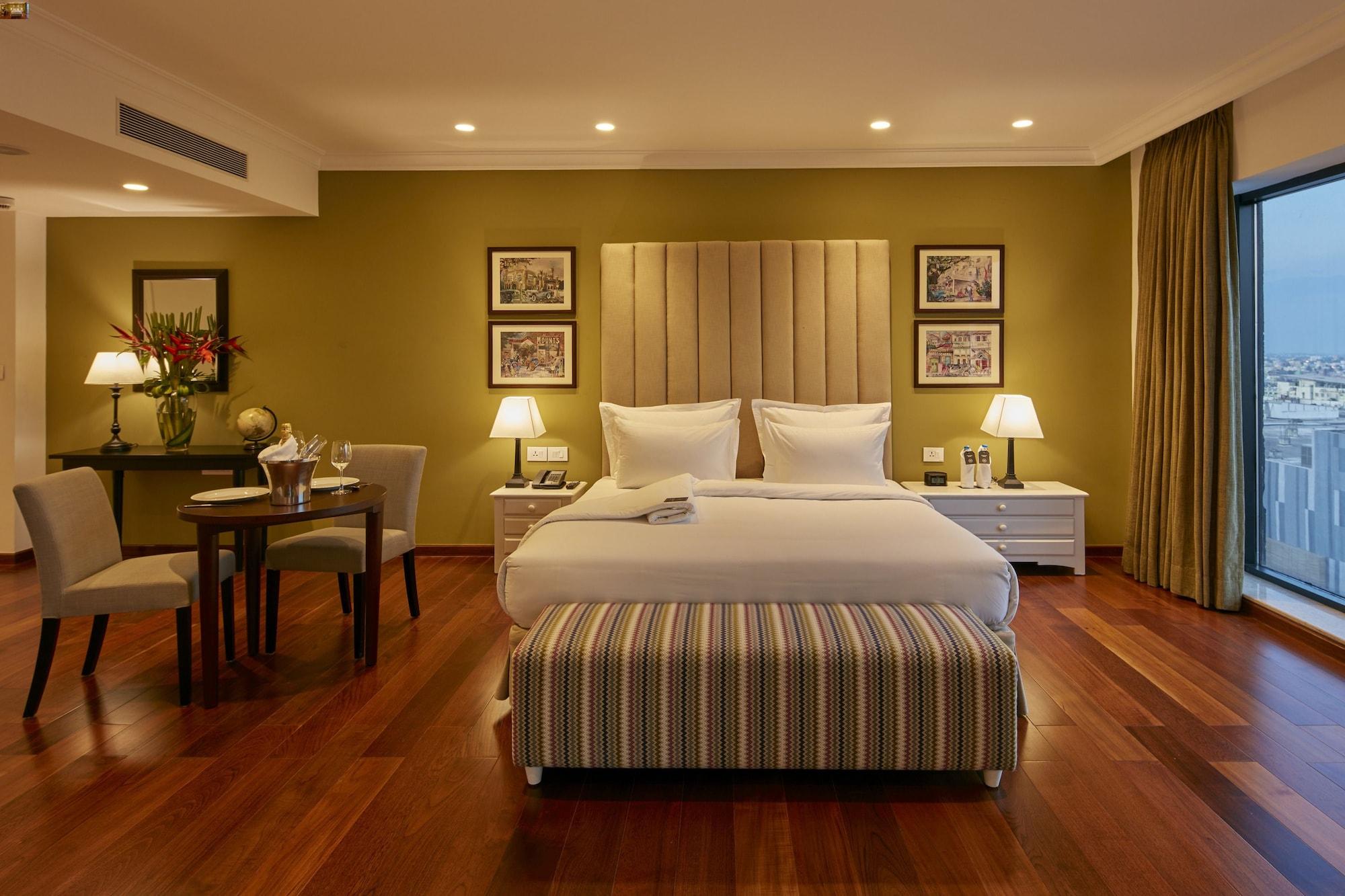 Hotel The Waverly Hotel & Residences