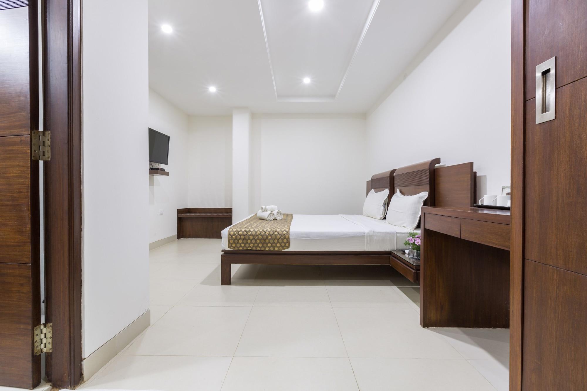 Inn Sanctum Bel Road