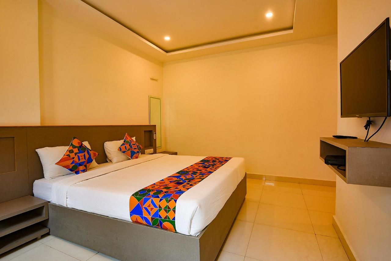 Fabhotel Champion Gateway - Yelahanka