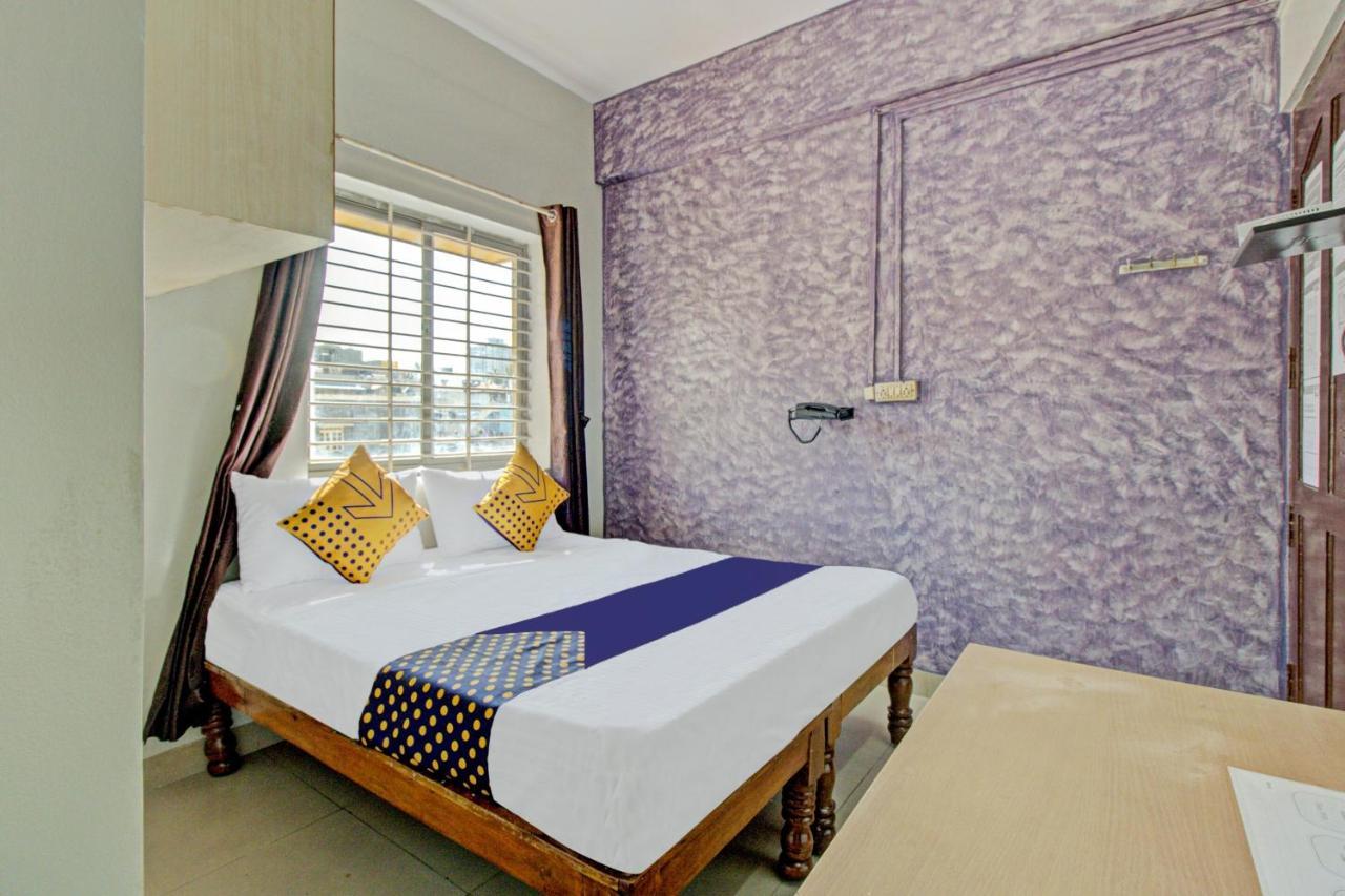 Hotel Spot On A Class Near Hare Krishna Hill 2*