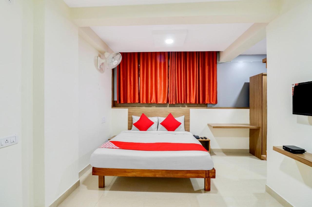 Oyo Sri Sai Residency Near Vijayanagar Metro Station 3*