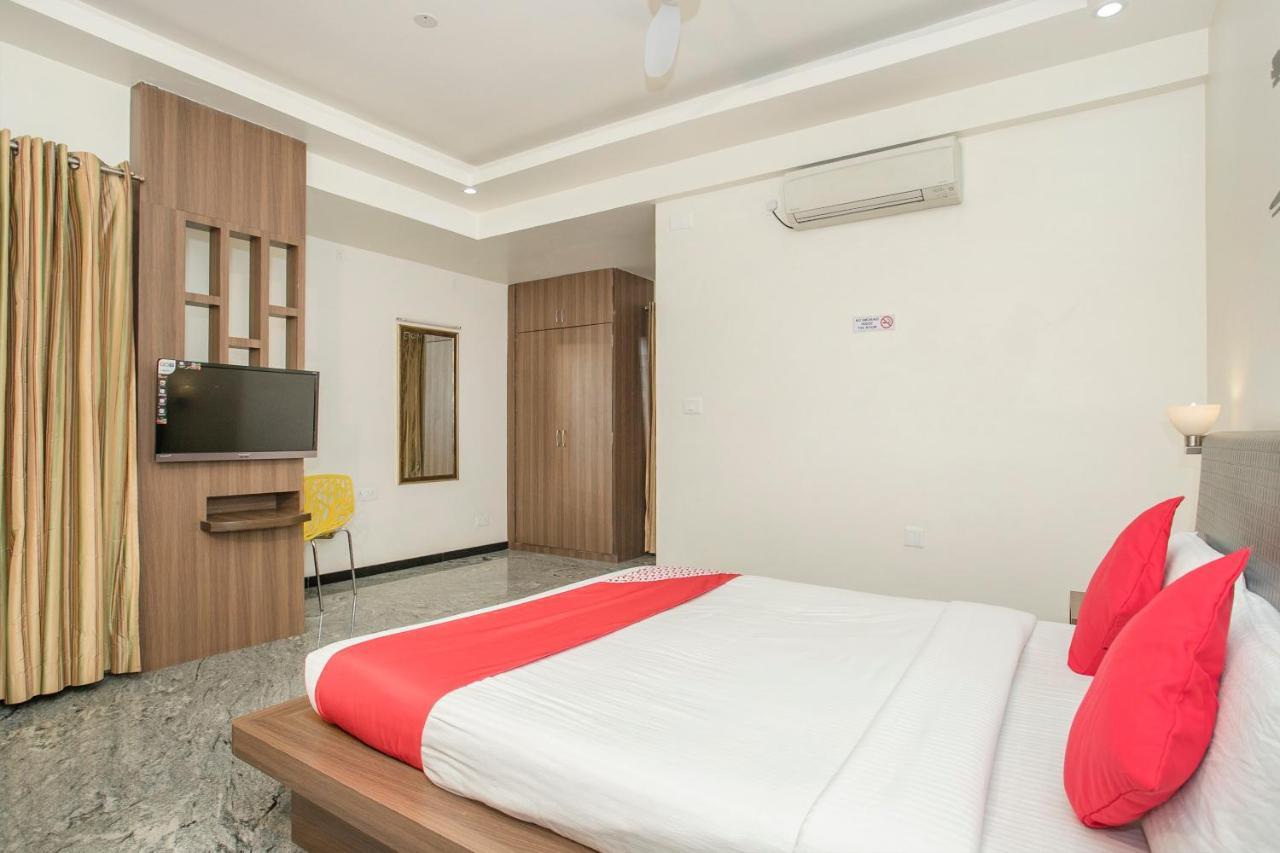 Aira Serviced Apartments Hotel 3*
