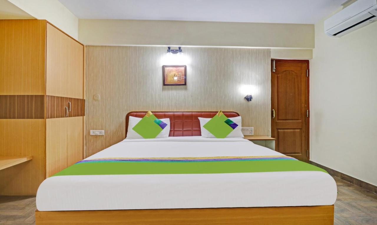 Hotel Treebo Akshaya Mayflower Vijaya Bank Layout