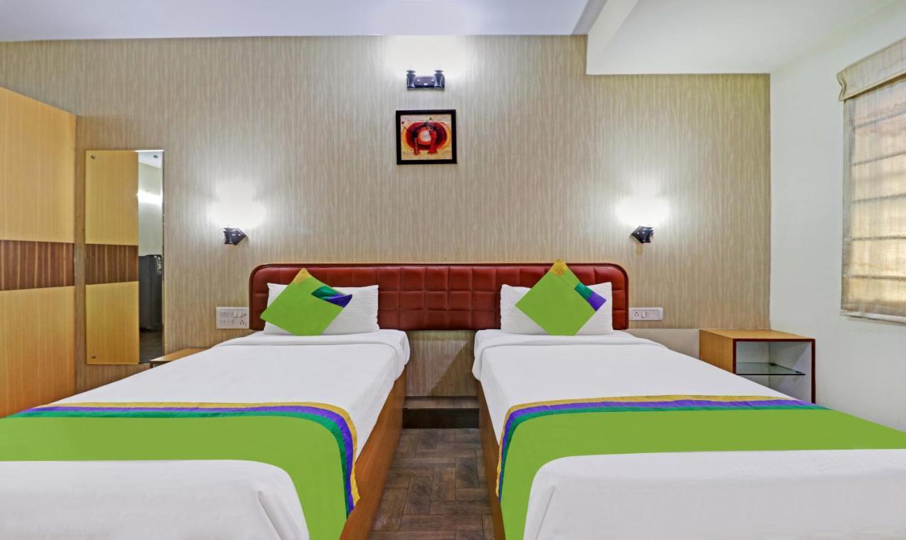 Hotel Treebo Akshaya Mayflower Vijaya Bank Layout Bangalore