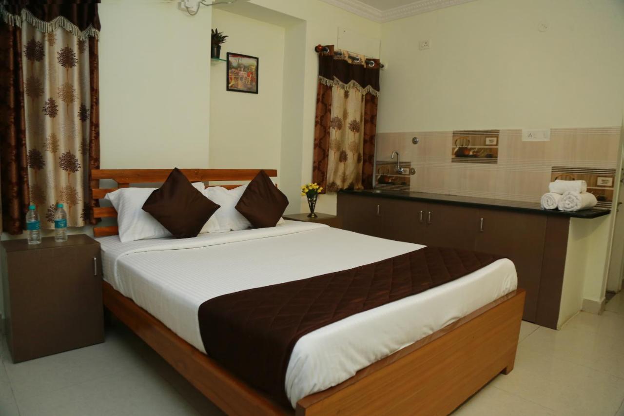 Hotel Living Tree Bangalore