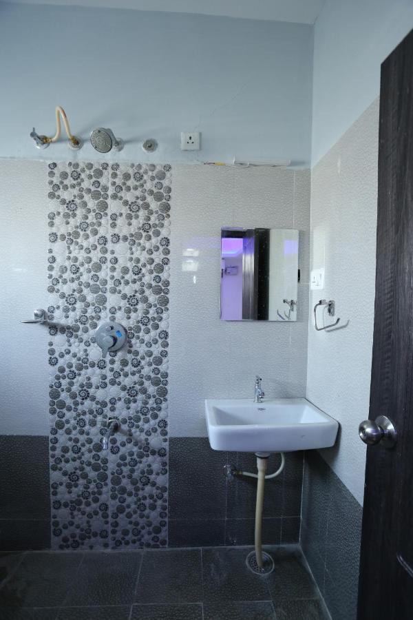 Rr International Hotel