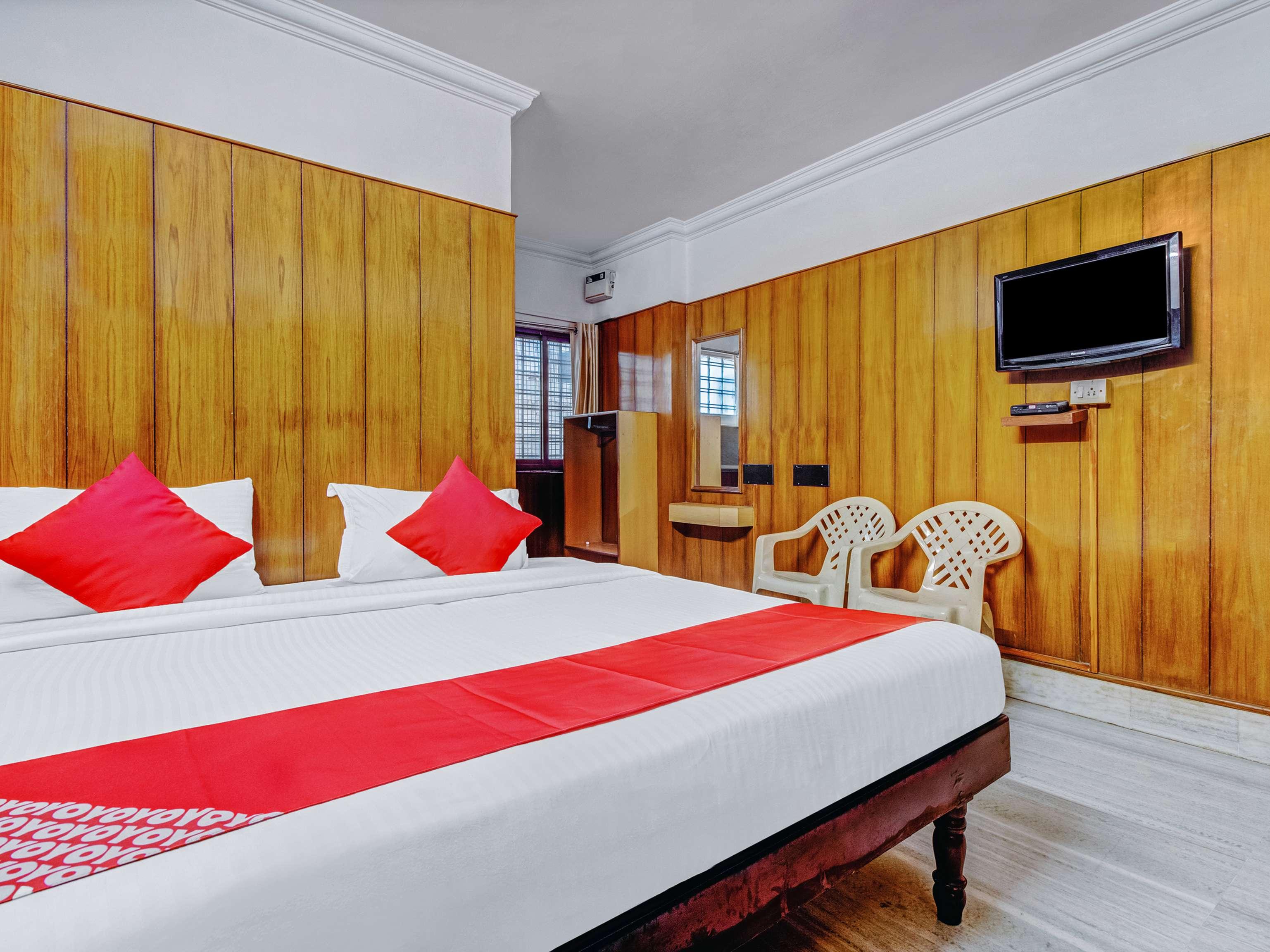 Oyo 19559 Pavithra Paradise 3* Bangalore