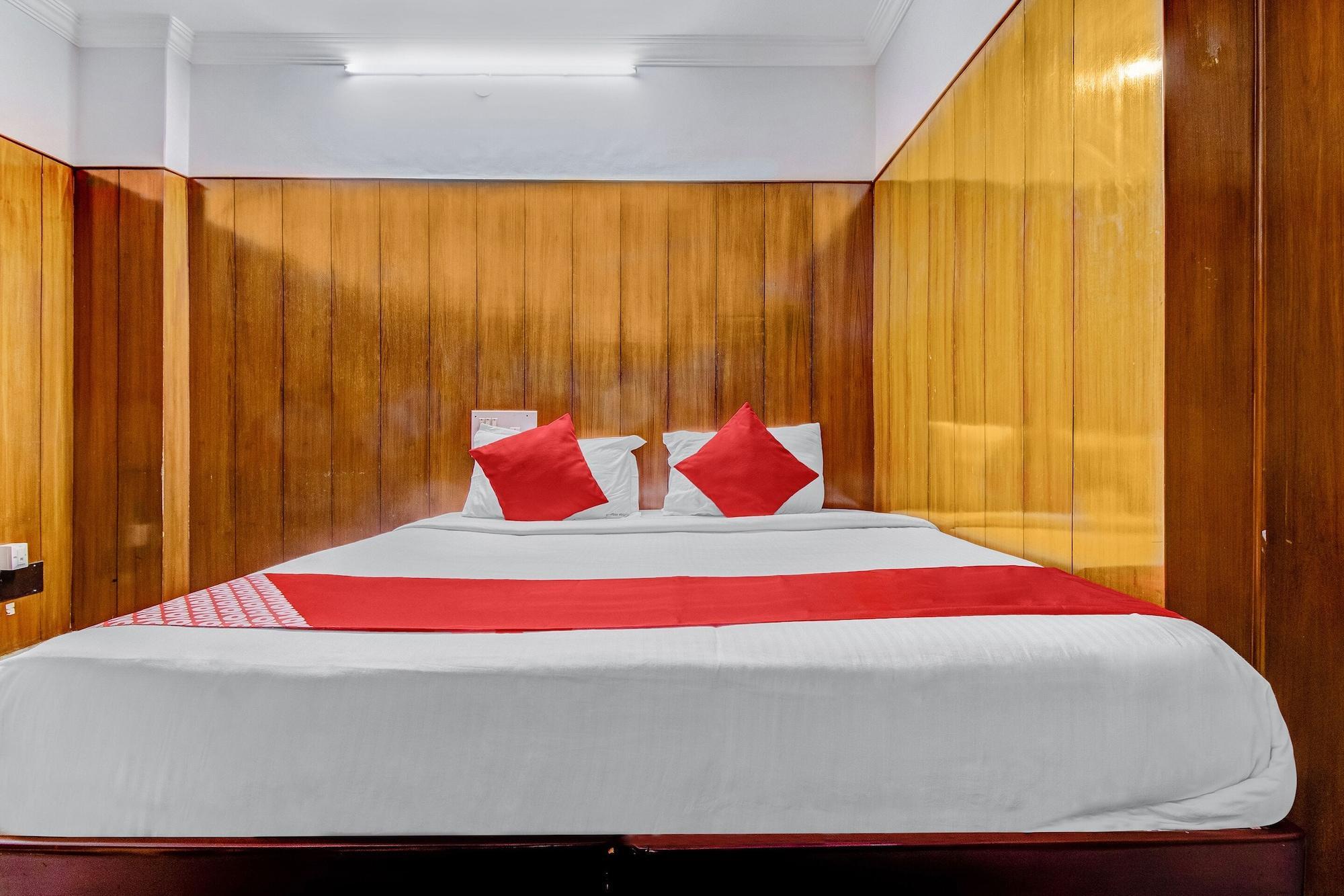 Oyo 19559 Pavithra Paradise Hotel Bangalore