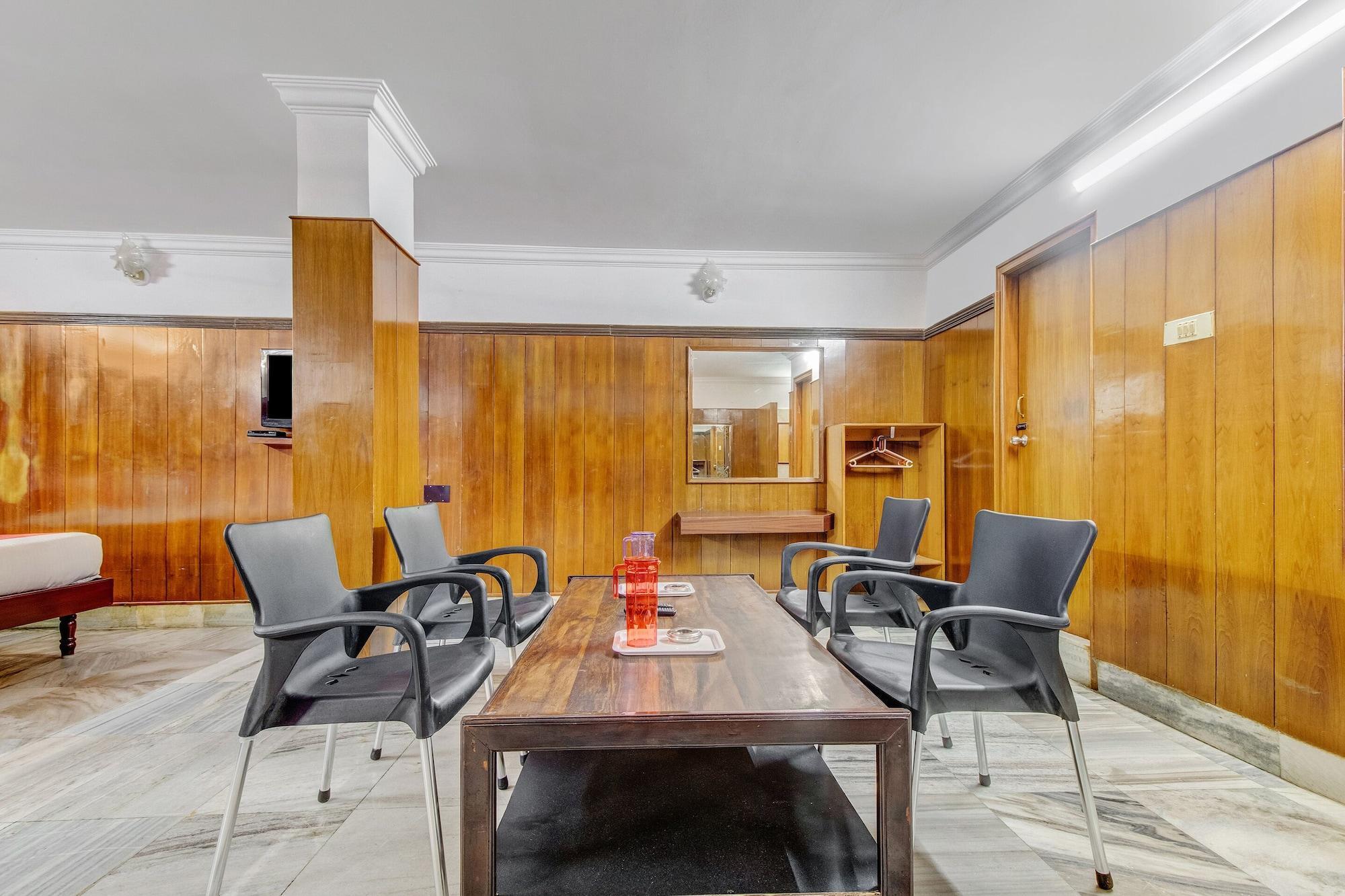 Hotel Oyo 19559 Pavithra Paradise Bangalore