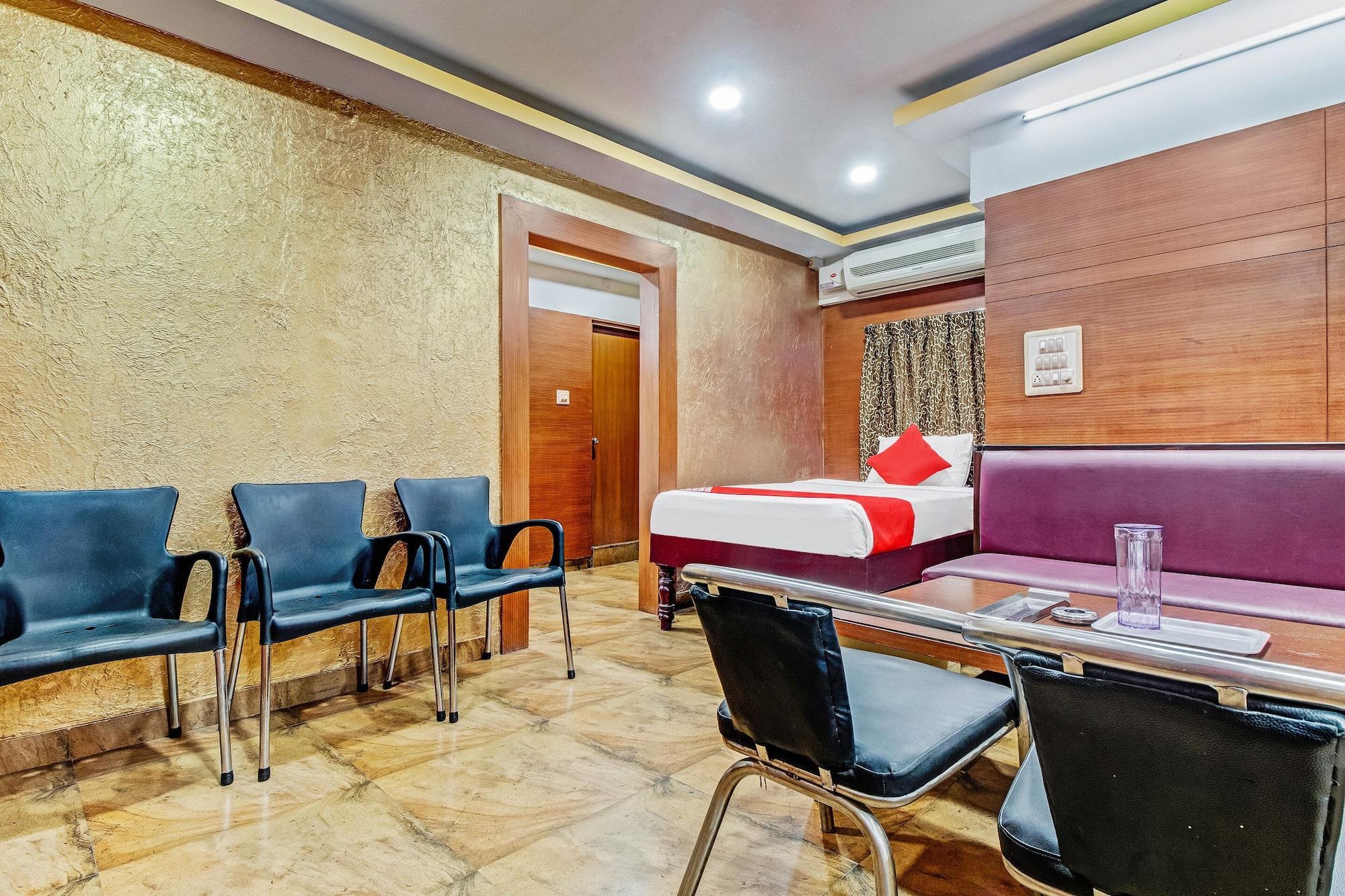 Oyo 19559 Pavithra Paradise Hotel