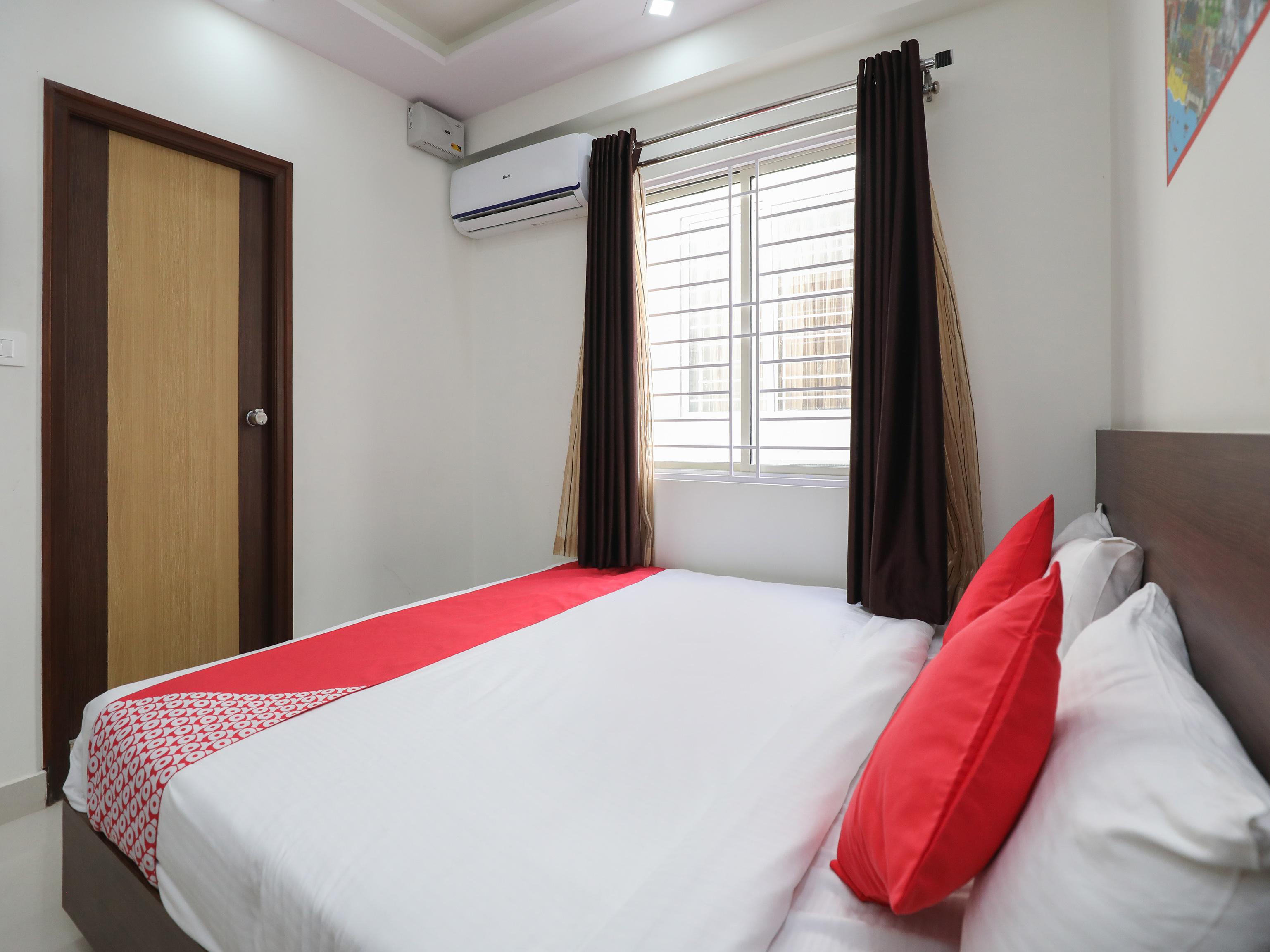 Hotel Oyo 12544 Varcity Twin Towers
