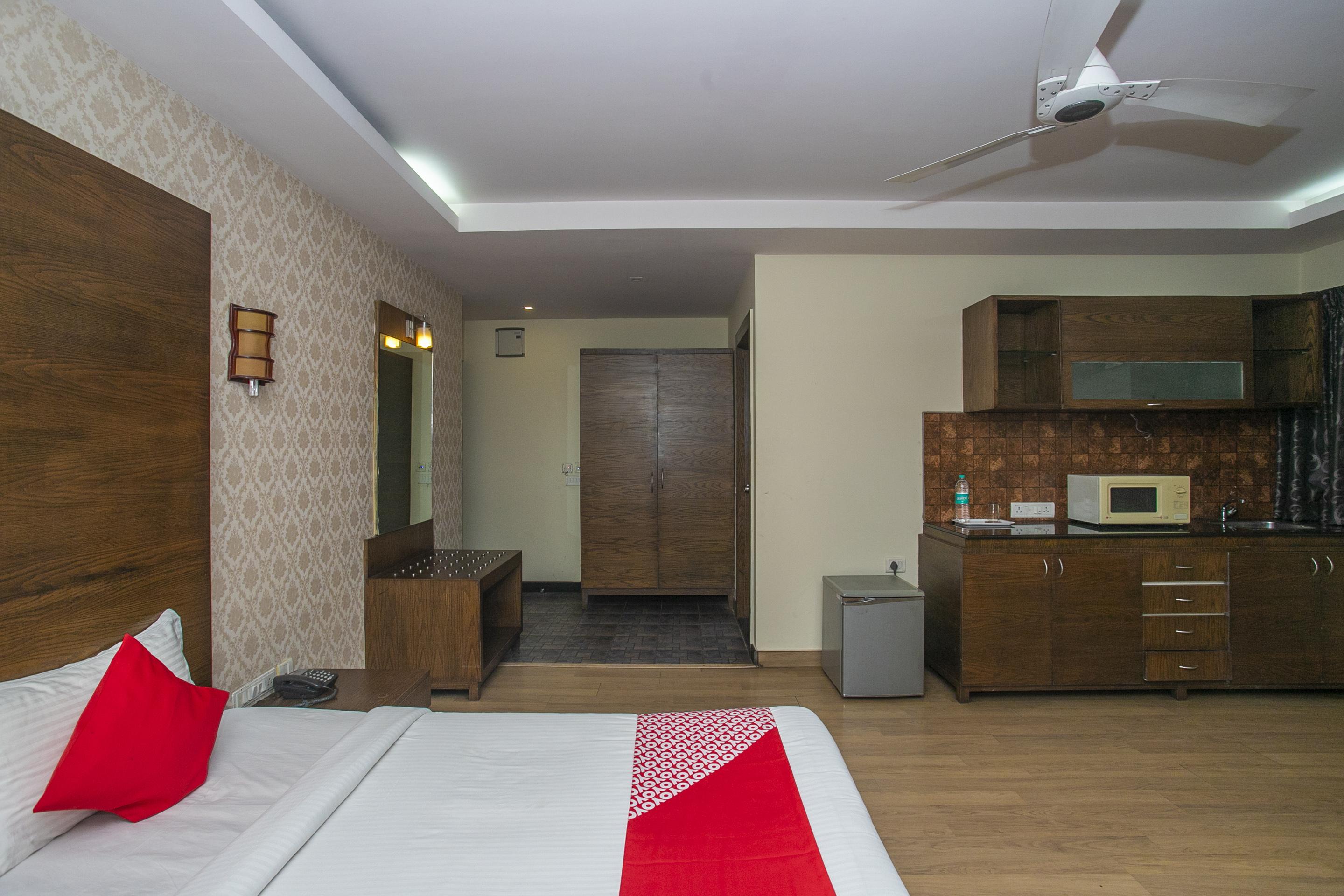 Oyo 27859 Agi Dynasty Bangalore