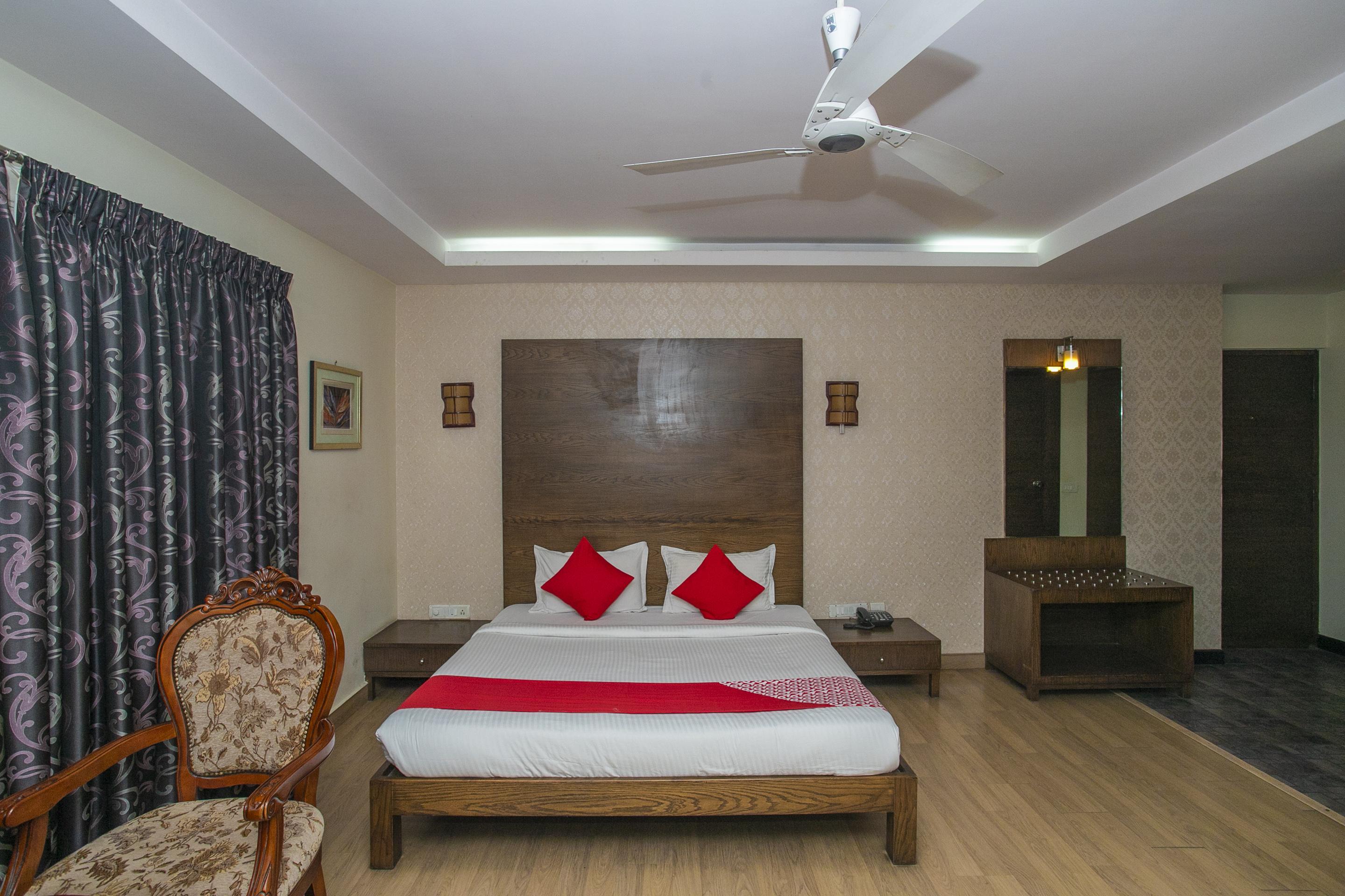 Hotel Oyo 27859 Agi Dynasty 2*