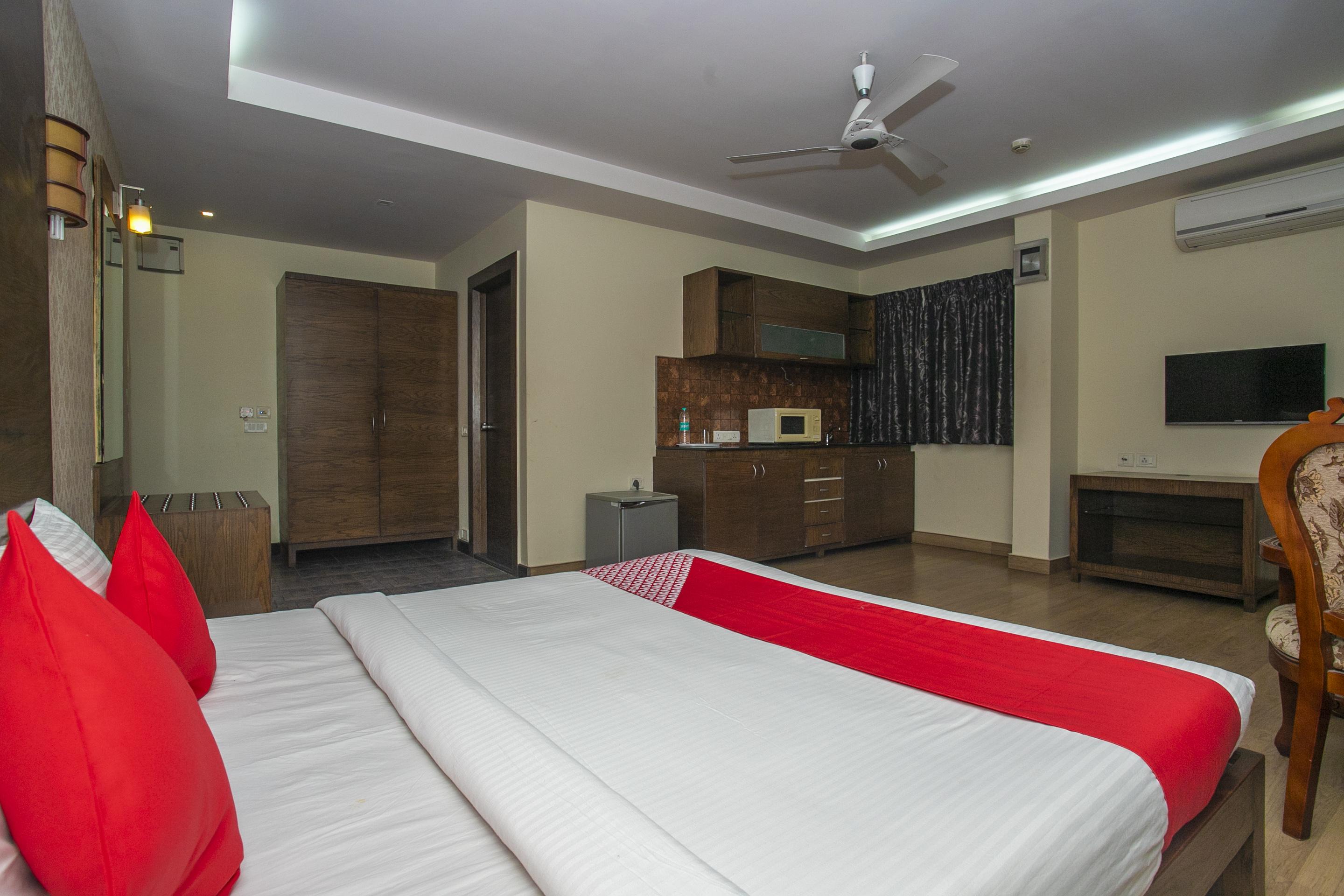 Oyo 27859 Agi Dynasty Hotel