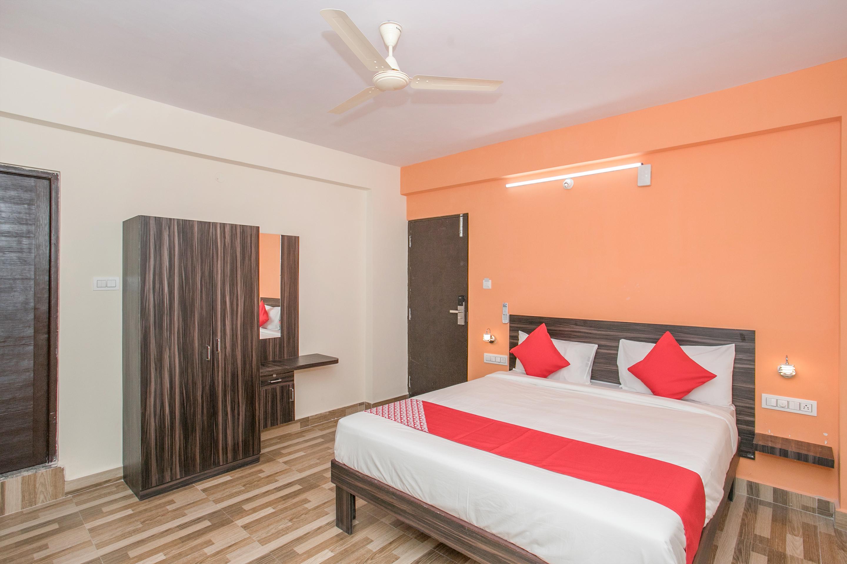 O Pmr Near Ascendas Park Square Mall 3*