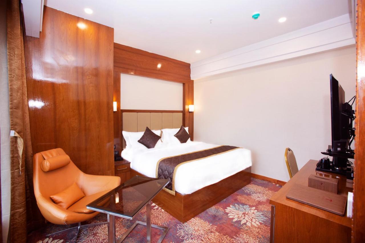 Kingston Hotel