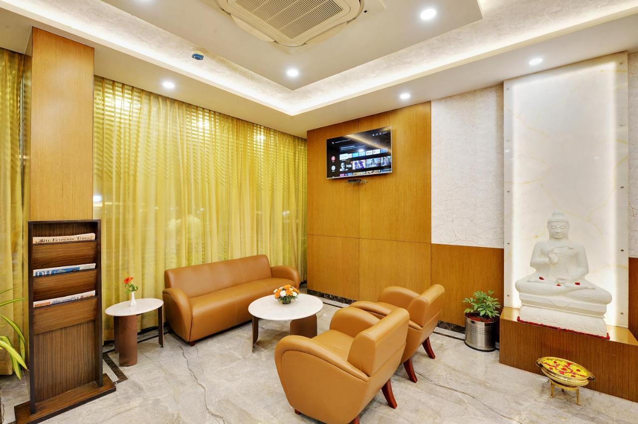 Hotel La Sara Gateway Bangalore