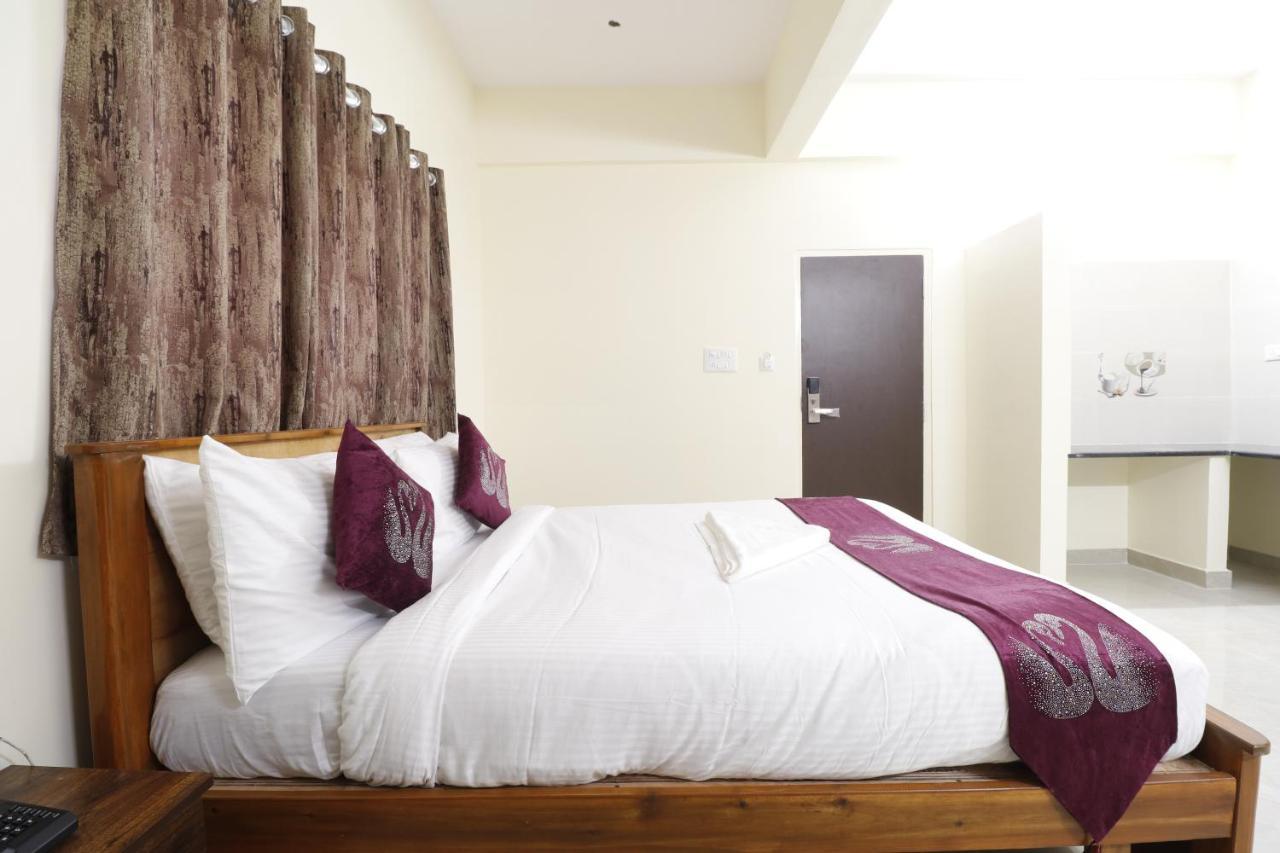 Kings Palace Manyata Hotel 3*