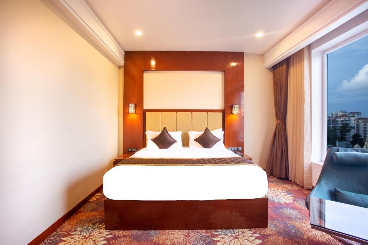 Kingston Hotel