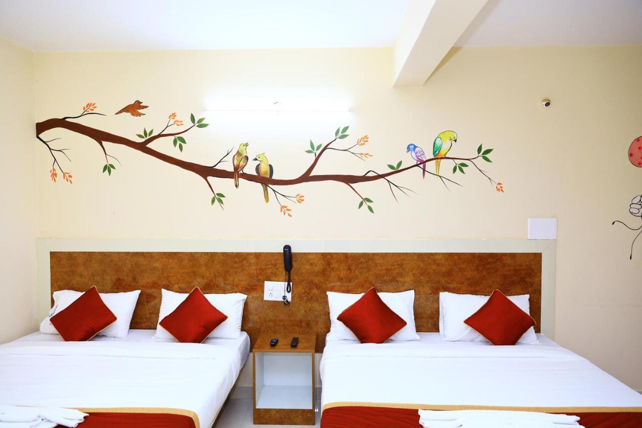 Sasthi Hotel