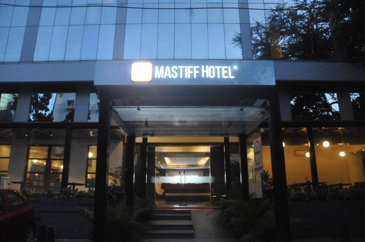 Hotel Mastiff Infantry 3*