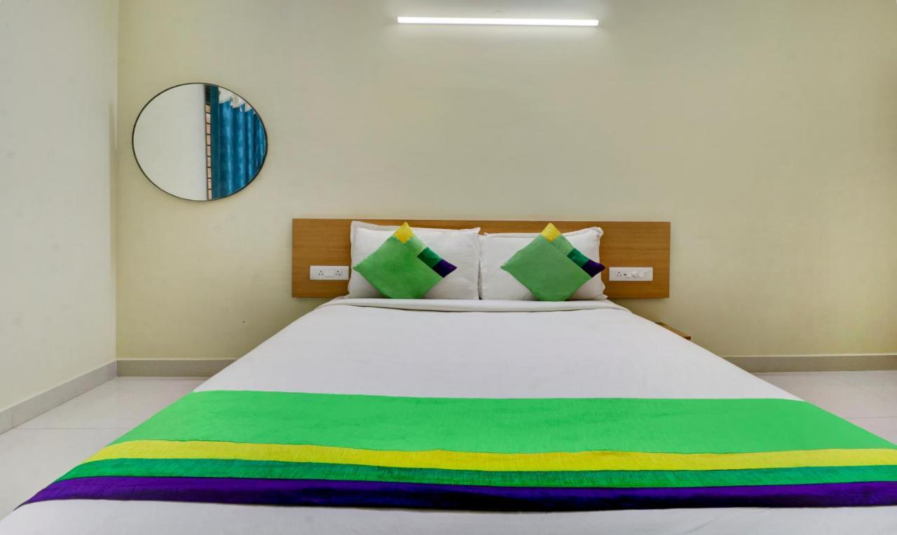 Hotel Itsy By Treebo - Golden Grand Bangalore