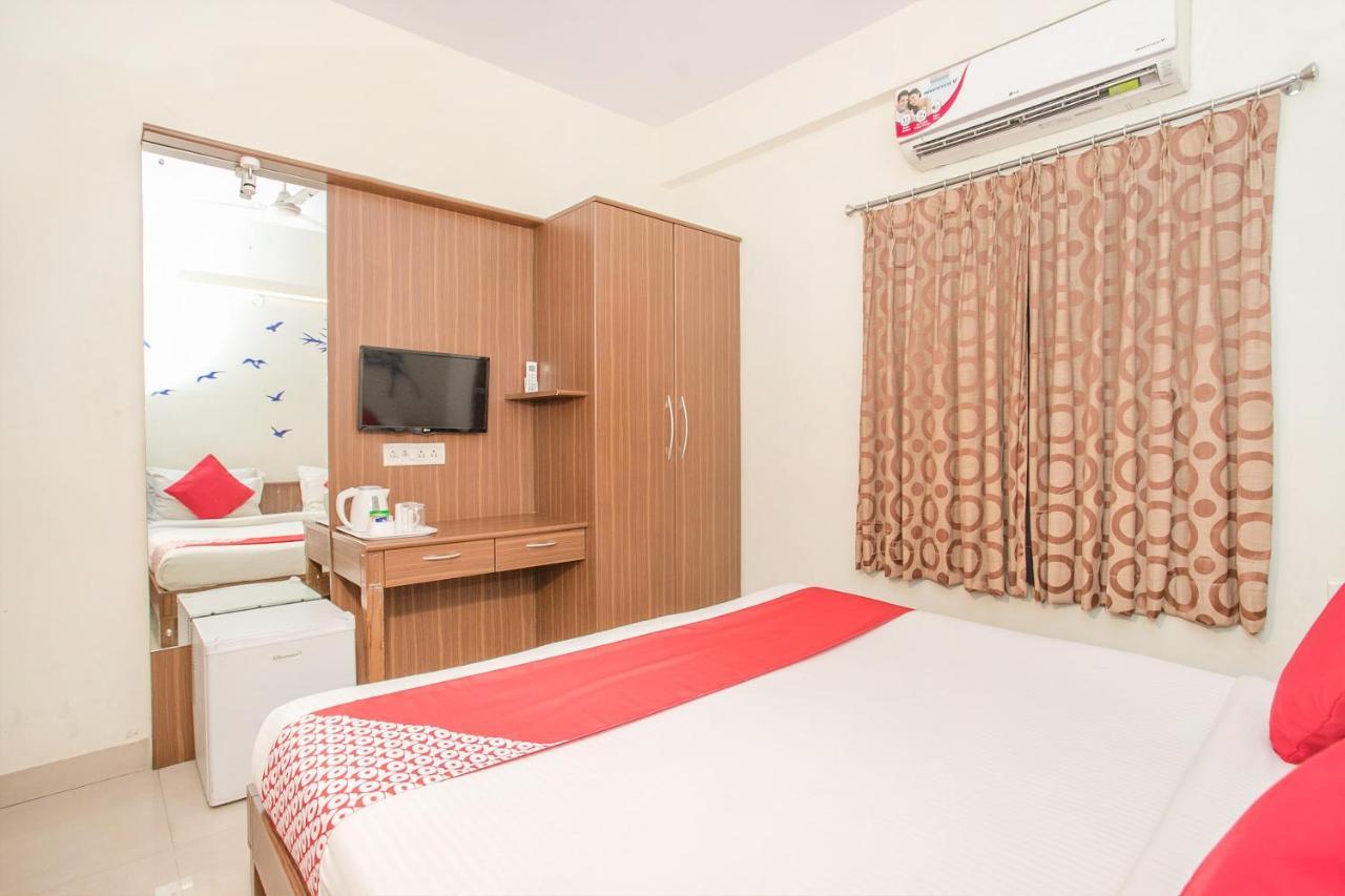Mg Road One Hotel 2*