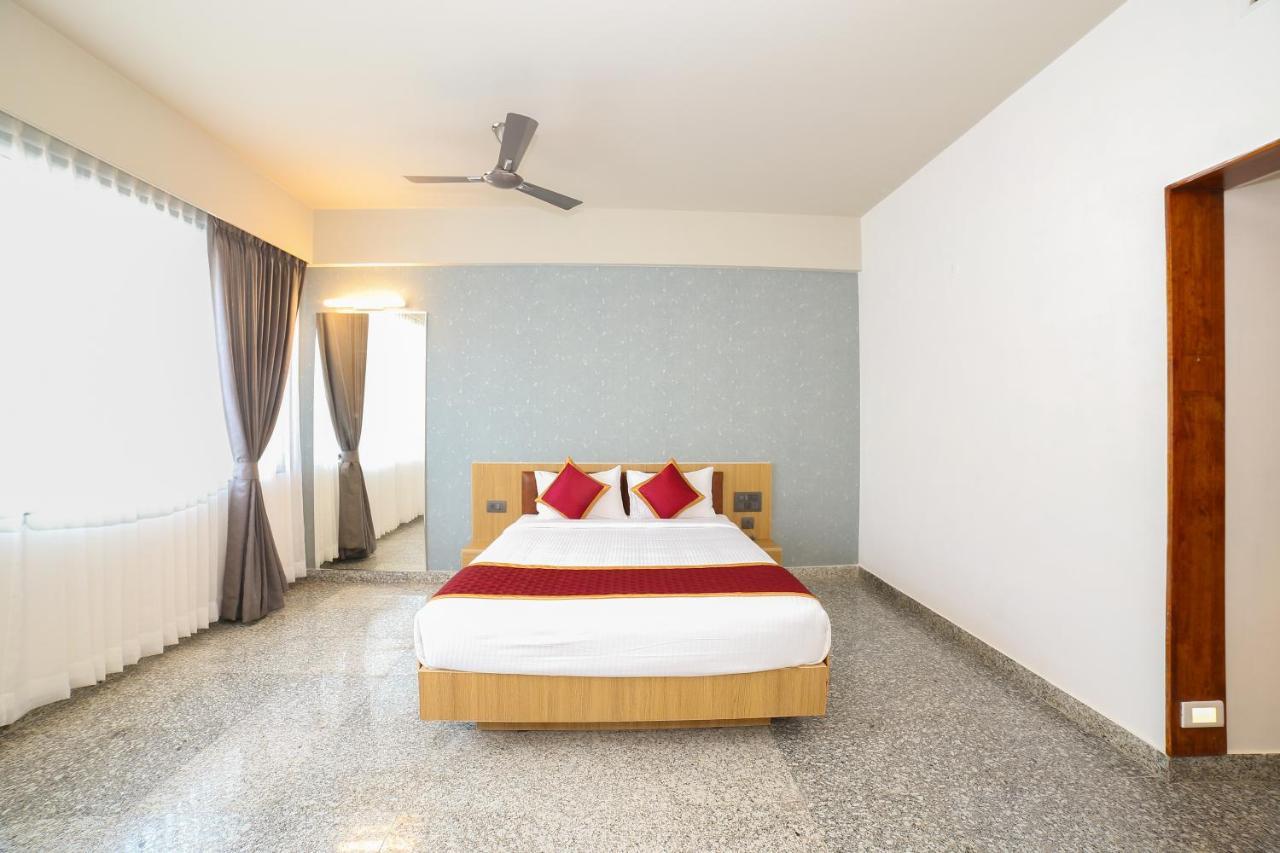 Hotel Icon Express By Bhagini Hoodi 3*