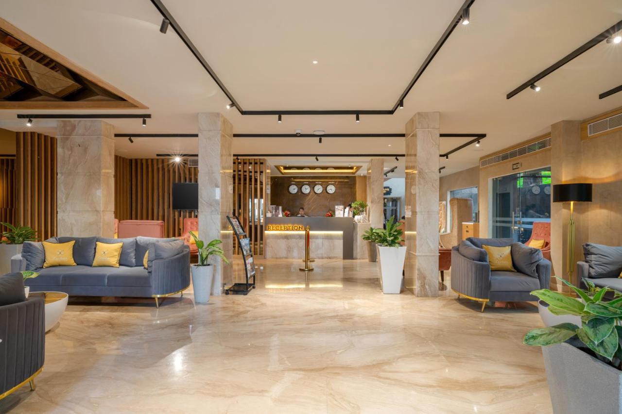 Lazdana Hotel 3*