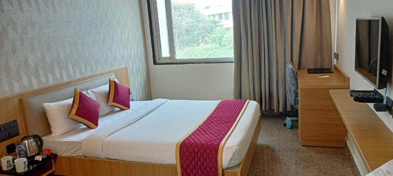 Icon Express By Bhagini Hoodi Bangalore