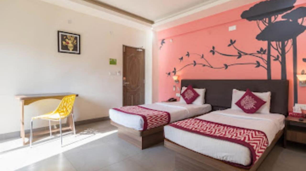 Aira Serviced Apartments Hotel 3*