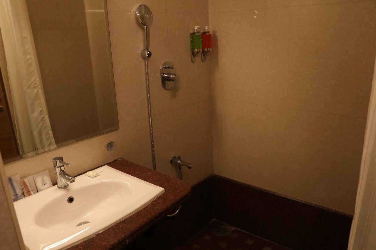 Hotel Icon Express By Bhagini Hoodi 3*