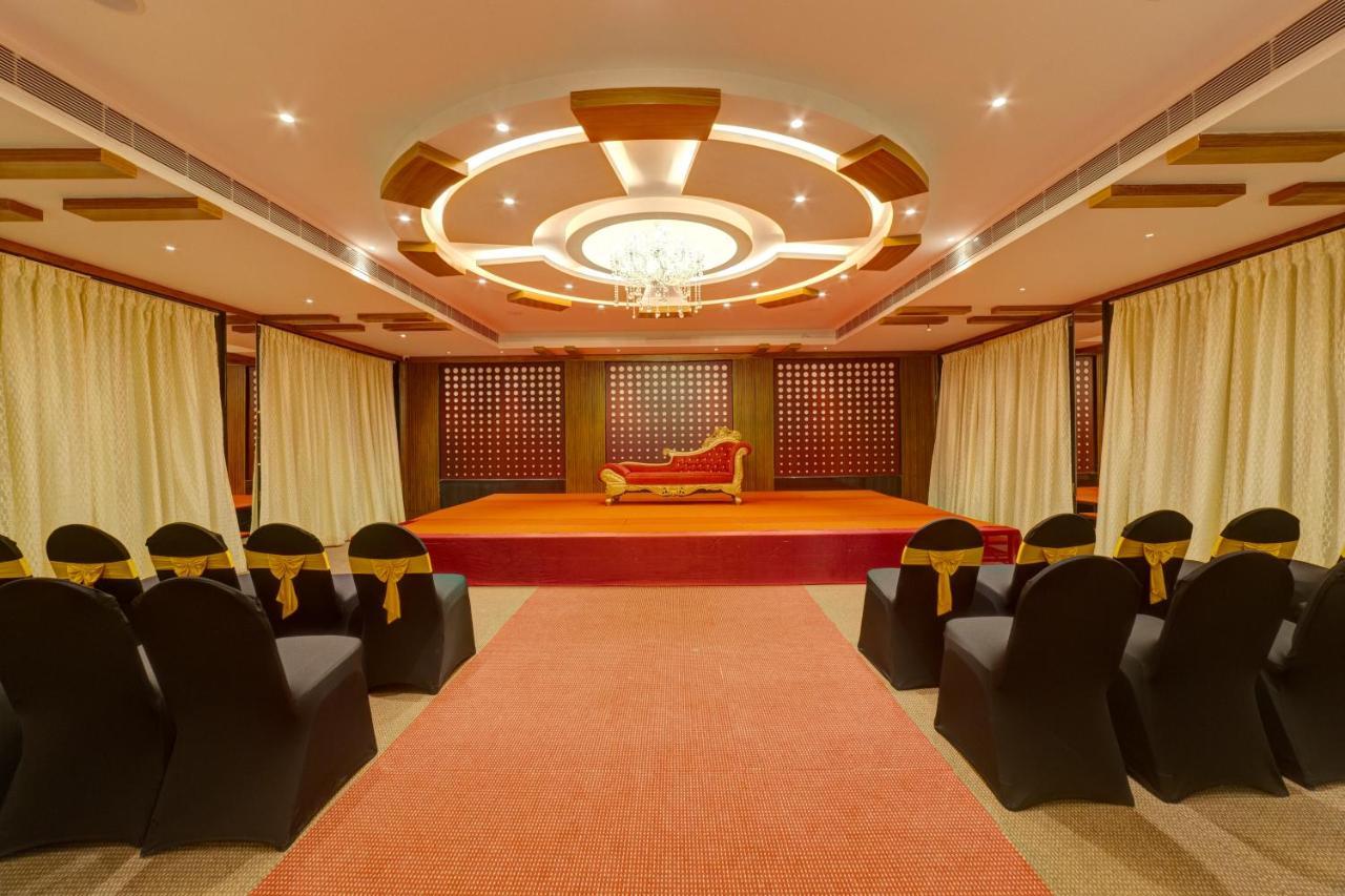 Hotel Icon Express By Bhagini Hoodi 3*