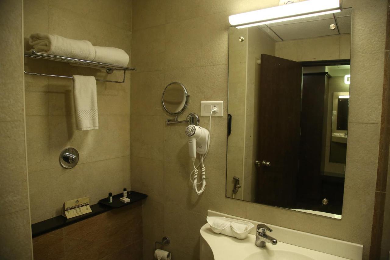 West Hotel