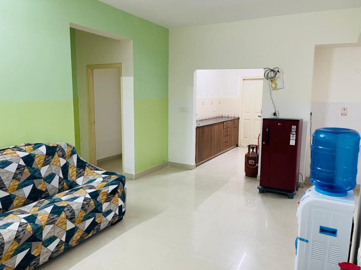 Arcade Executive Stays, Aecs Layout,brookfield,bangalore *