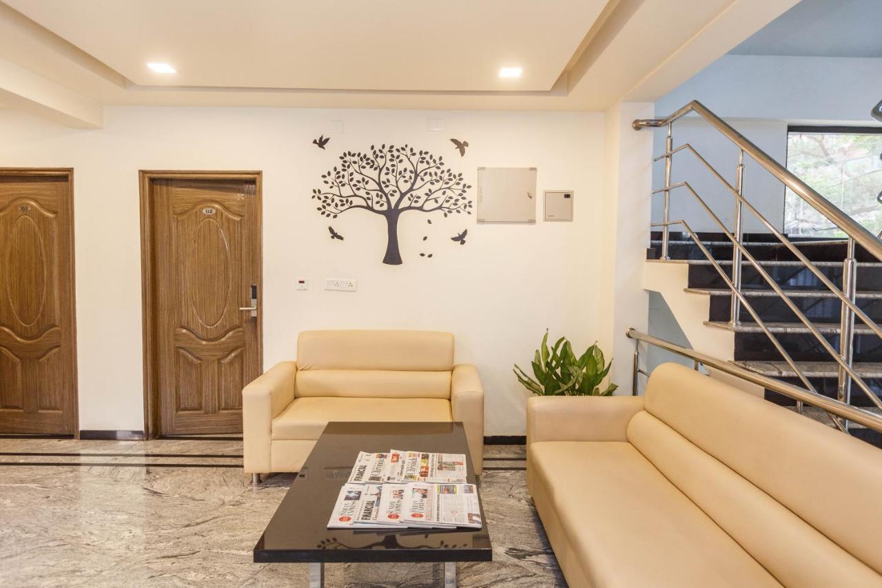 Aira Serviced Apartments 3*