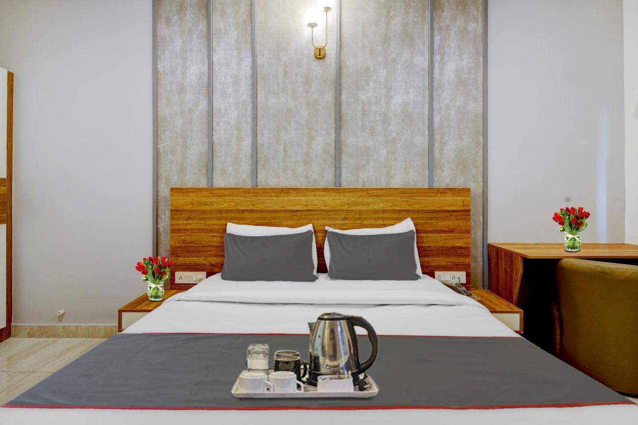 Hotel Super Collection O Royal Elevar