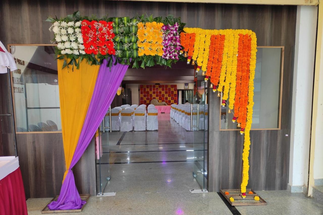 Gs Komforts 3* Bangalore
