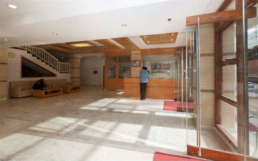 Janpath Hotel 4*