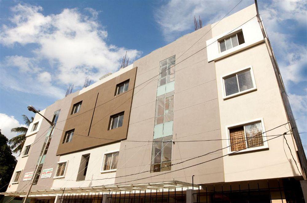 Janpath 4* Bangalore