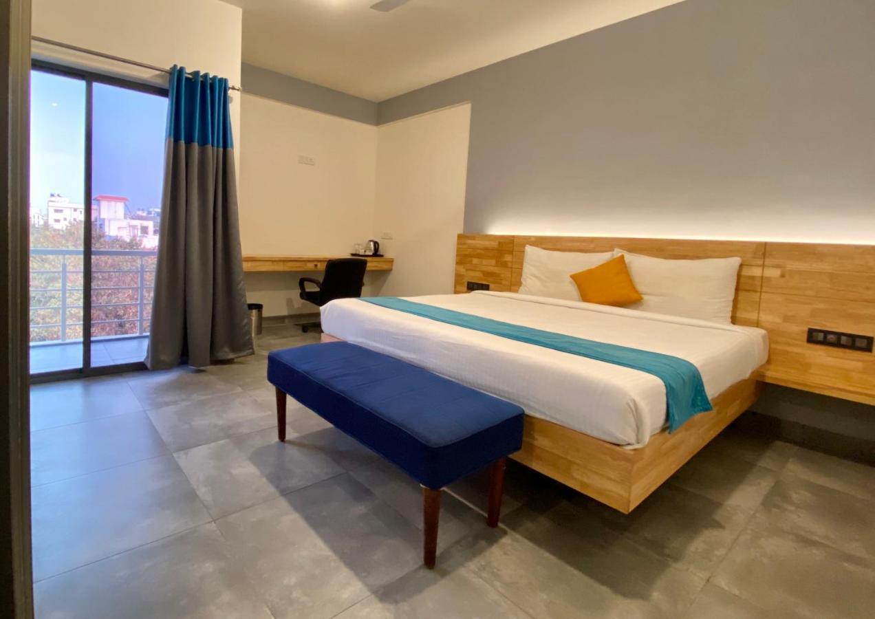 Aura Corporate Suites 3* Bangalore