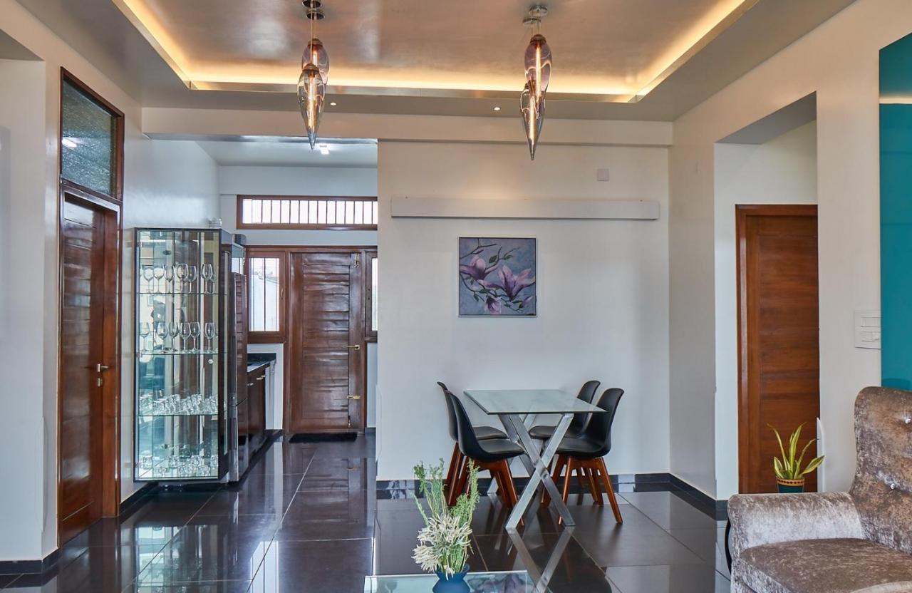 Apartment Glass *