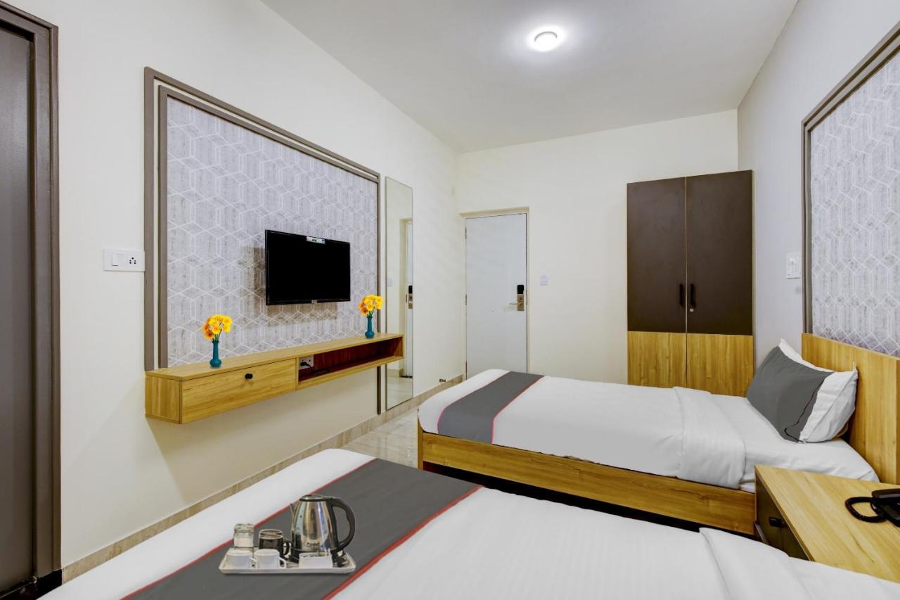 Hotel Super Collection O Royal Elevar Bangalore