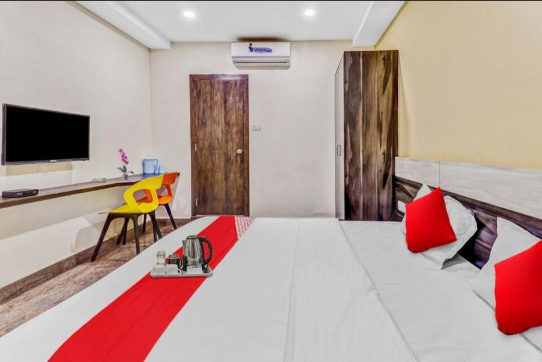 Guest house Lavish Residency Near Ramurthynagar D Mart *