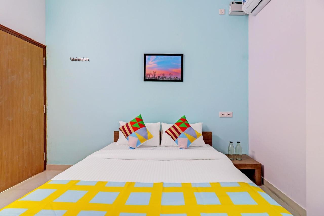 Oyo Mandhara Suites 3* Bangalore
