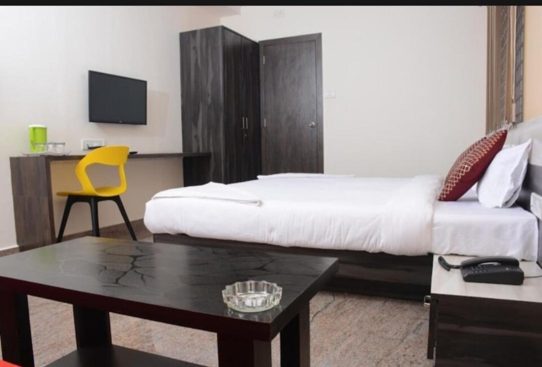 Lavish Residency Near Ramurthynagar D Mart * Bangalore